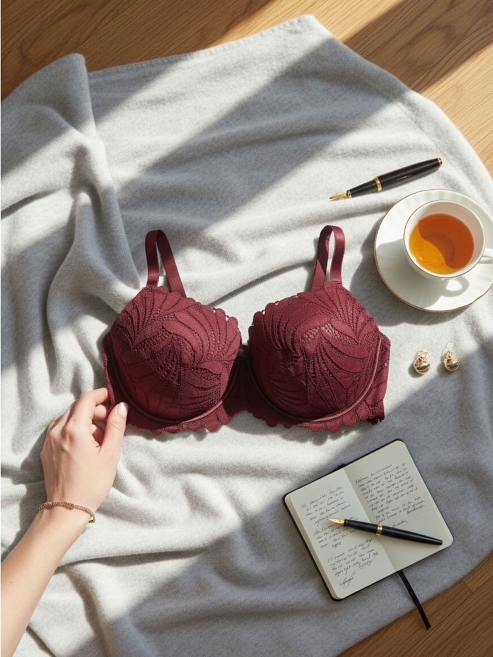 Deese Lingerie Burgundy Lace‎ Underwire Bra 40H Sexy Supportive Full Coverage